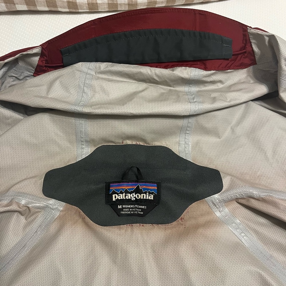 Patagonia Women's Rain Jacket - Picture 8 of 11
